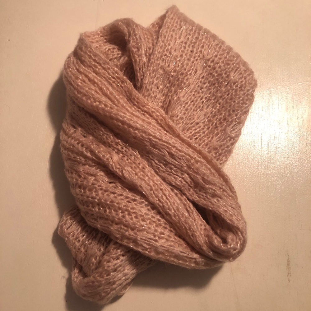 Pink chunky knit infinity scarf